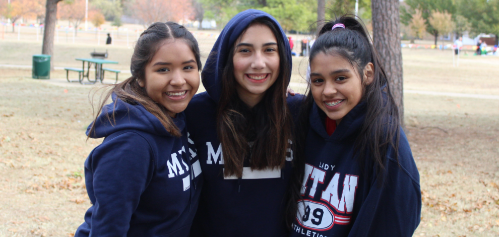 Lady Titan Cross Country